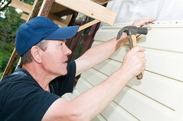 Storm Damage Siding Repair in Parker City, IN